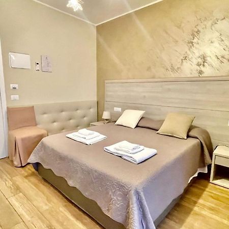 Oasi Perla Del Mare Rooms アーチ・カステッロ エクステリア 写真