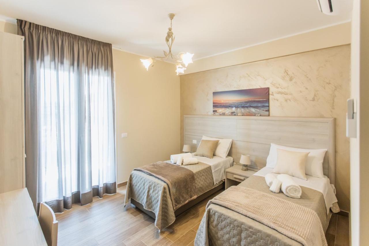Oasi Perla Del Mare Rooms アーチ・カステッロ エクステリア 写真
